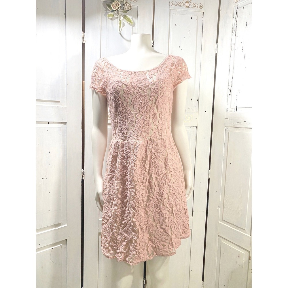 AMERICAN EAGLE Pink Stretch Lace Fit & Flare Dress Size 8‎ Lined Coquette 2013